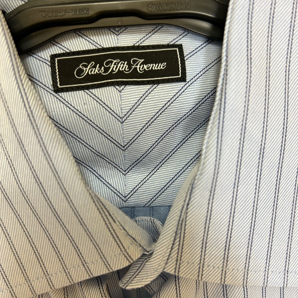 Classic Saks shirt that is like NEW and worn ONCE. - Picture 2 of 2